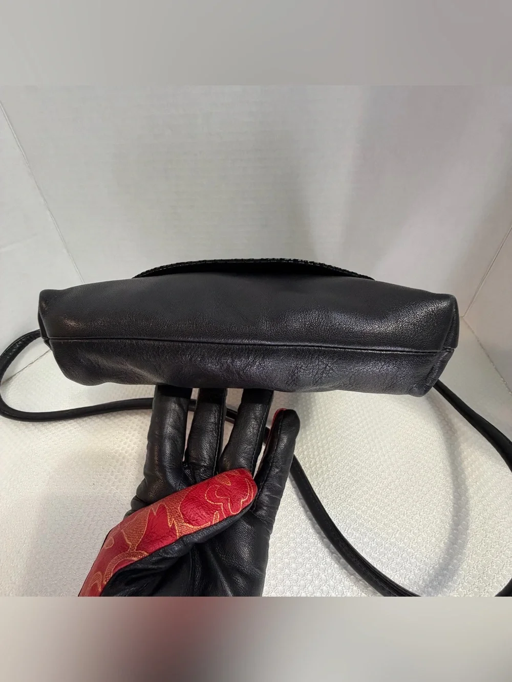 Y2K Liza Ganz New York Black Leather Crossbody Purse